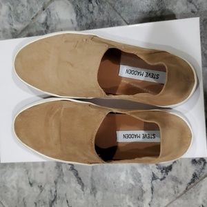 Steve Madden Fayna Slip On Sneaker